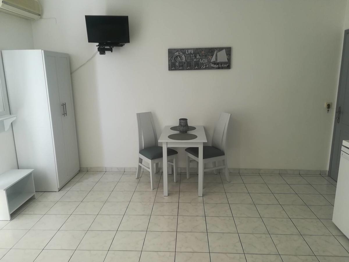 Venus De Milo Apartman Adámasz Kültér fotó